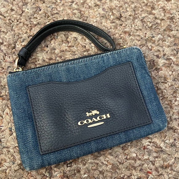 Coach Wallet - Picture 2 of 4